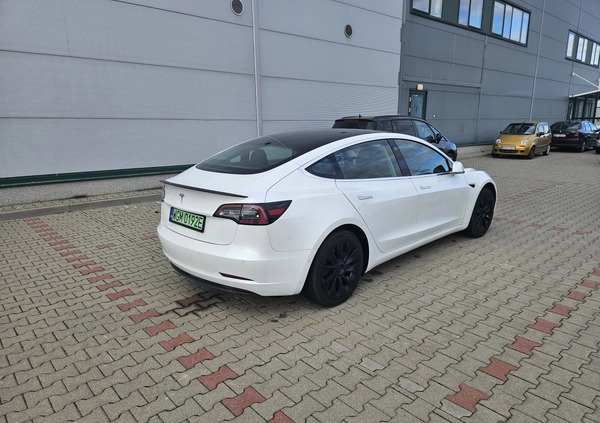 Tesla Model 3 cena 119000 przebieg: 63000, rok produkcji 2020 z Ostrów Wielkopolski małe 92